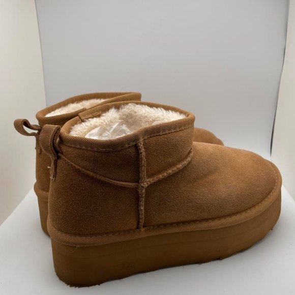CUSHIONAIRE Women's COZY Genuine Suede pull on platform boot CHESTNUT 7.5 - Picture 3 of 6